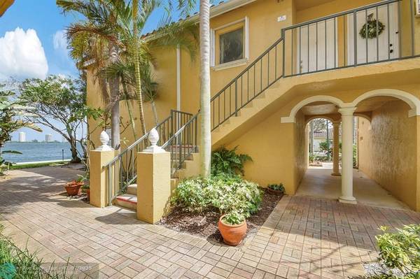 1155 Lake Shore Dr  #205, Lake Park, FL 33403