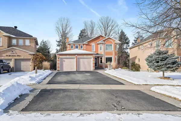 27 Gooderham DR, Halton Hills, ON L7G 5R7