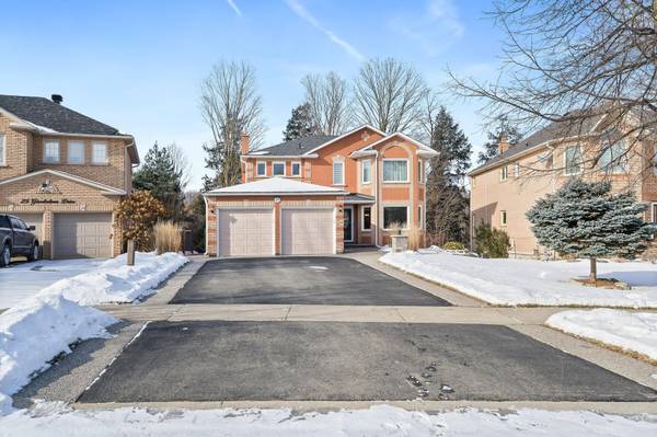 27 Gooderham DR, Halton Hills, ON L7G 5R7