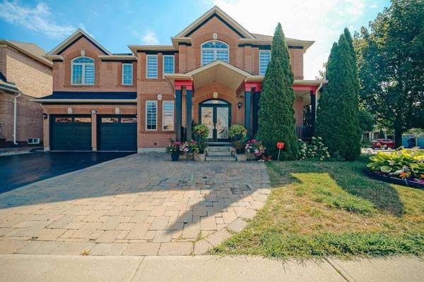 76 Maldives CRES, Brampton, ON L6P 1L1