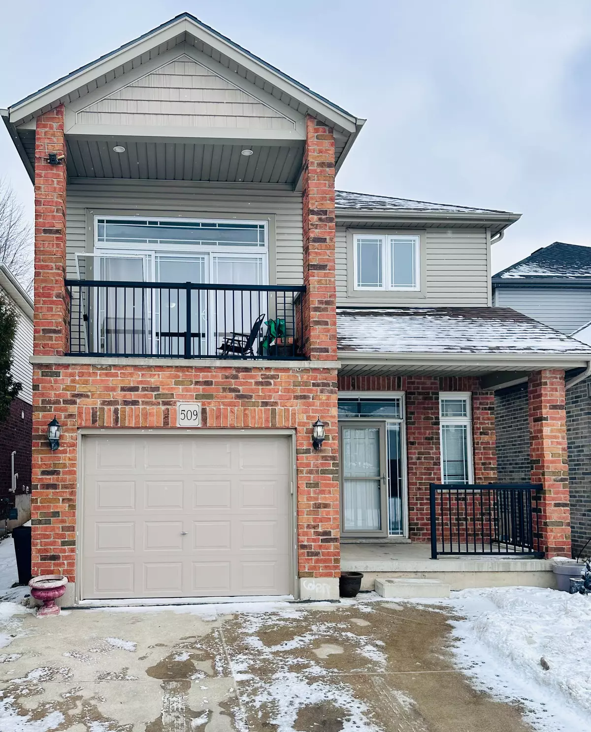 Woodstock, ON N4V 1H3,509 Alberta AVE