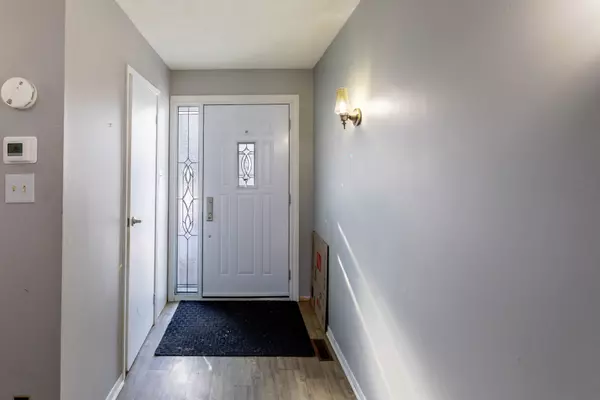 Mississauga, ON L5N 1T4,2966 Salerno CRES