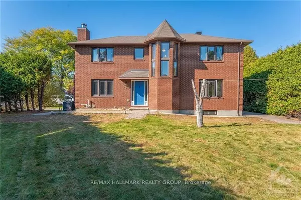 366 Pickford DR, Kanata, ON K2L 3P1