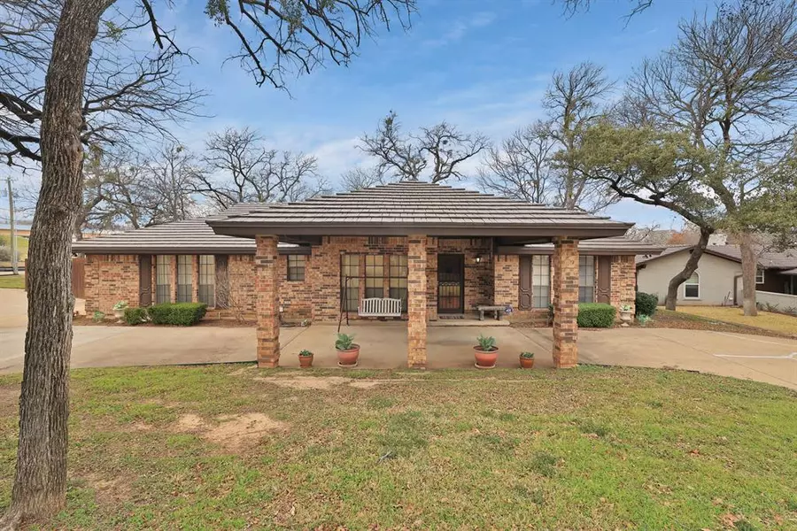 101 Timberlake Drive, Azle, TX 76020