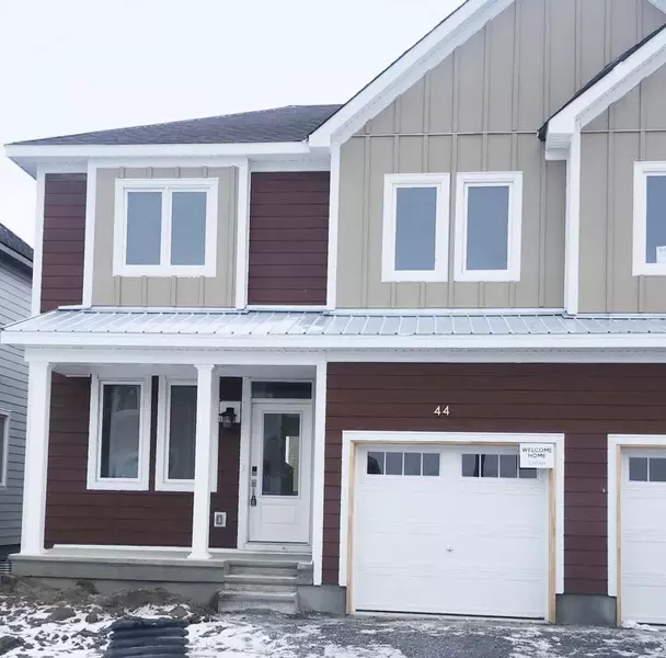 44 Bolting Mews, Stittsville - Munster - Richmond, ON K0A 2Z0