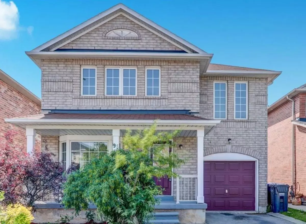 Brampton, ON L7A 3H5,95 luella CRES