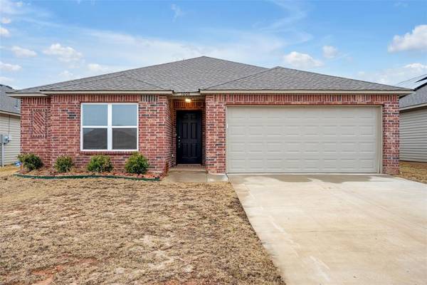 3008 Russel Road, Chickasha, OK 73018