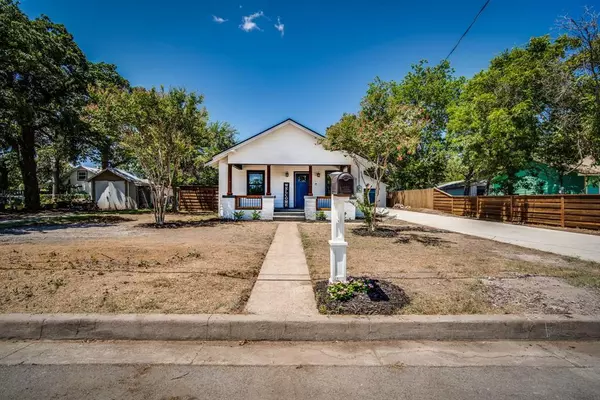 808 S Rusk Street, Weatherford, TX 76086