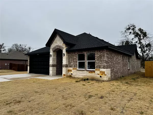 Greenville, TX 75401,1522 Hemphill Street