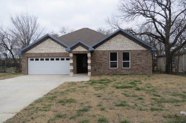 1012 N Border, Cleburne, TX 76031