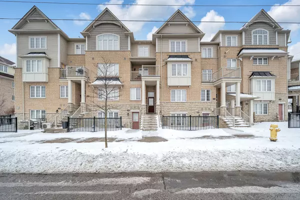 107 Chapman DR, Ajax, ON L1T 0M9