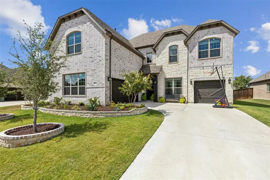 1014 Ember Crest Drive, Rockwall, TX 75087