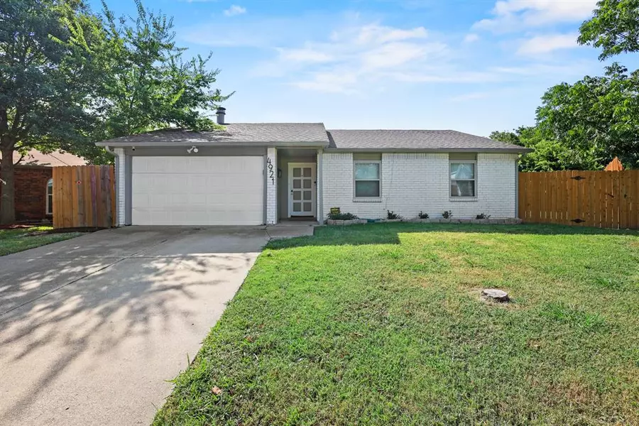 4921 California Trail, Grand Prairie, TX 75052