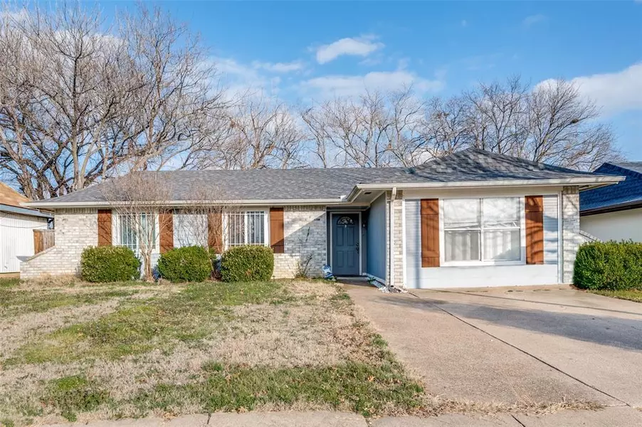 5328 Dunson Drive, Haltom City, TX 76148