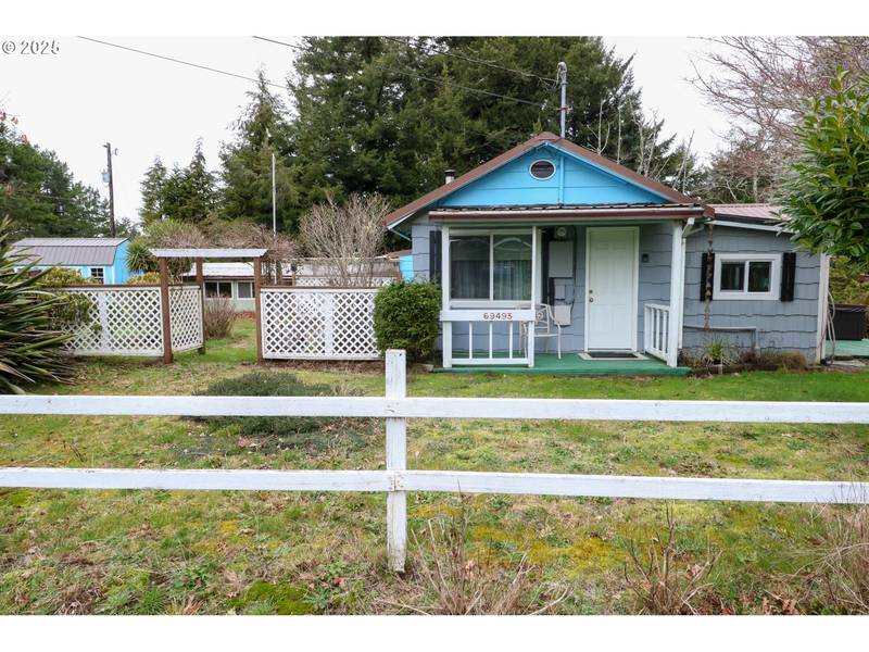 69493 WILDWOOD RD, North Bend, OR 97459