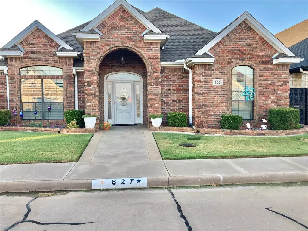 Burkburnett, TX 76354,827 Coulter Drive