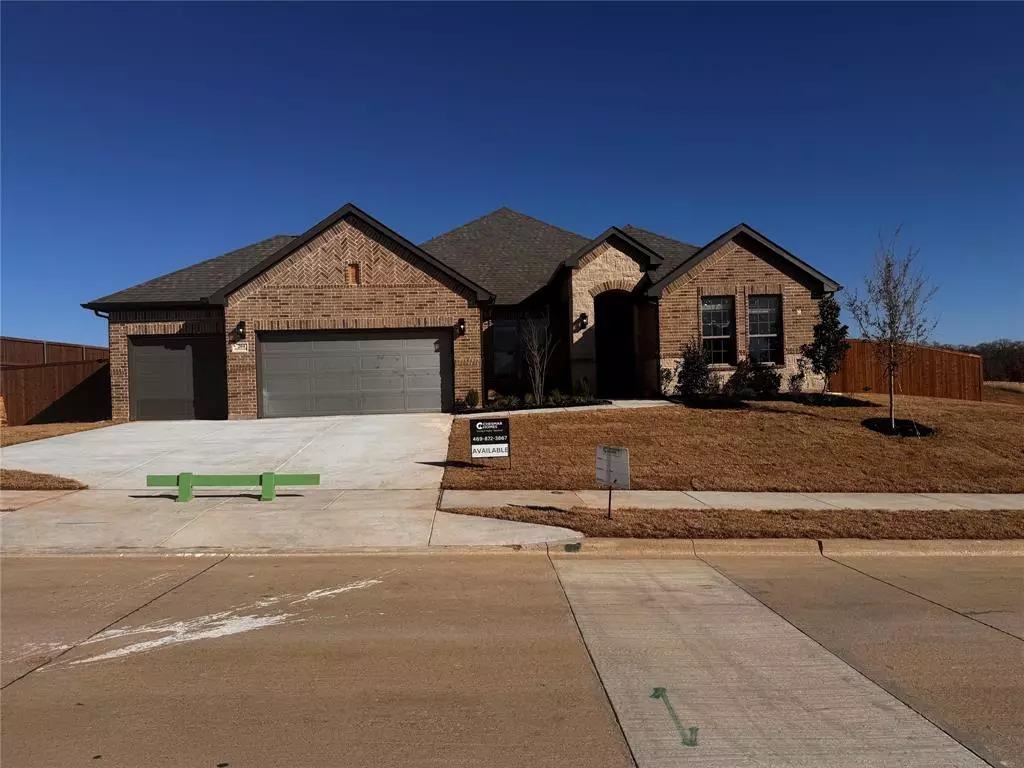 Azle, TX 76020,204 Bristol Lane