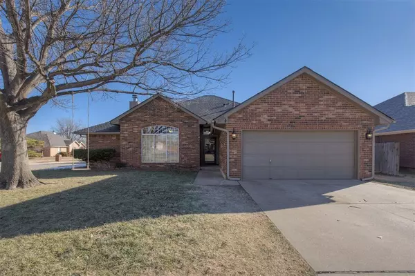 18116 English Oak Lane, Edmond, OK 73012