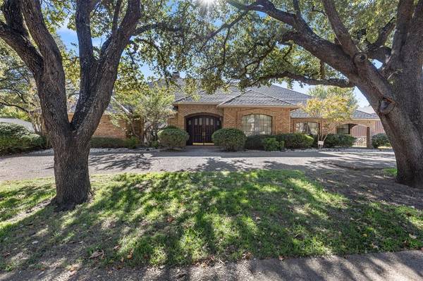 6318 Mill Point Circle, Dallas, TX 75248