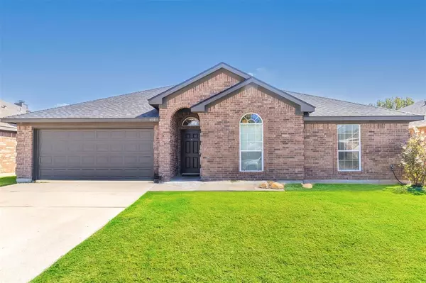 418 McMurtry Drive, Arlington, TX 76002