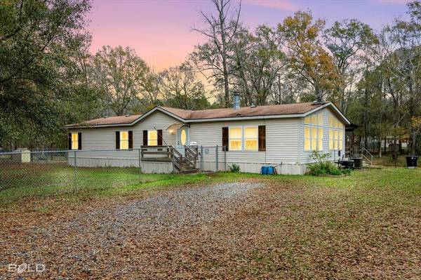 13731 Teal Drive, Keithville, LA 71047