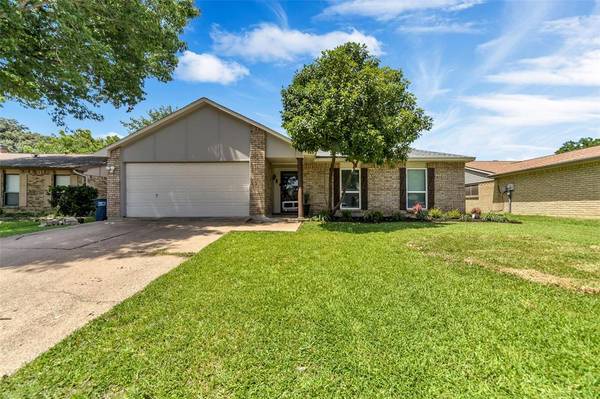 4113 Juneberry Street, Fort Worth, TX 76137