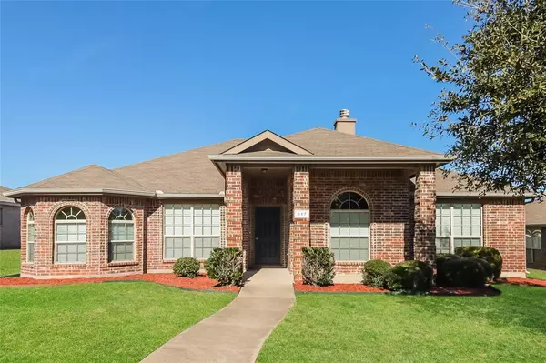 617 Rain Lily Drive, Desoto, TX 75115