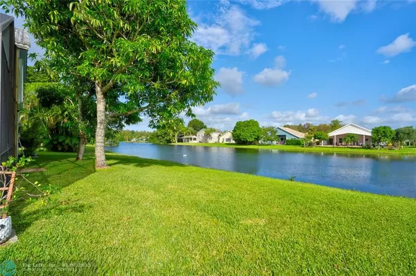 Lake Worth, FL 33467,9671 Pine Mill Ct