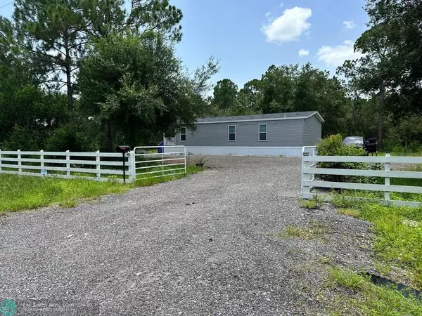 Clewiston, FL 33440,636 PINE CONE AVE