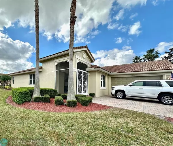 6305 Astor Place, Vero Beach, FL 32966