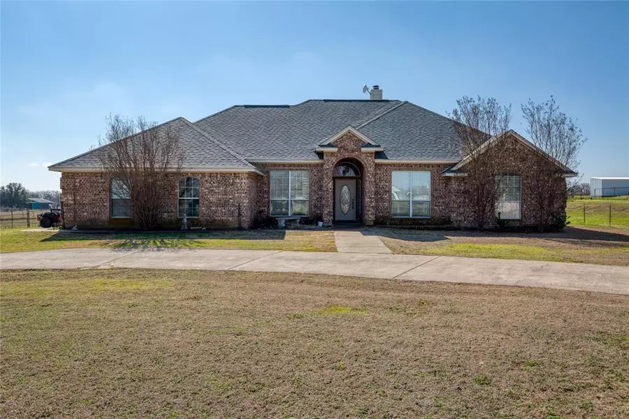 609 South Drive, Springtown, TX 76082