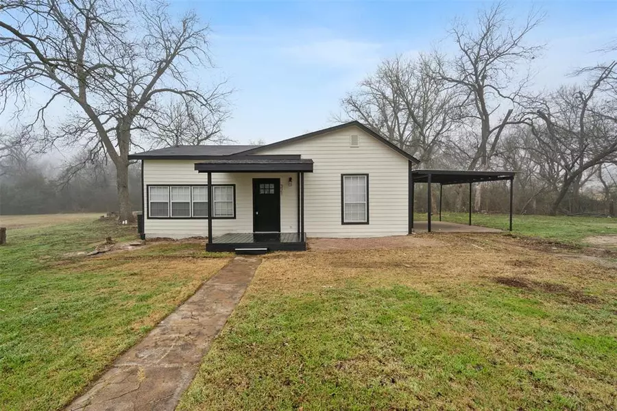 321 W Weatherford Street, Weatherford, TX 76086