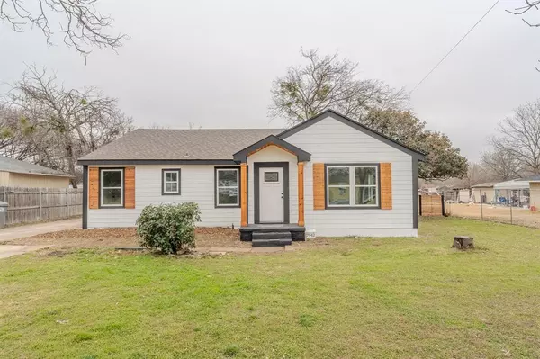 7942 Umphress Road,  Dallas,  TX 75217