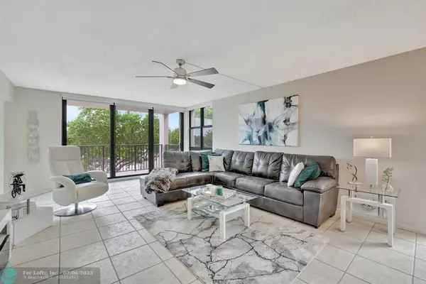 Fort Lauderdale, FL 33315,1101 River Reach Dr  #209