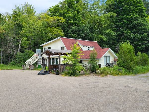 2874 Muskoka 169 RD N, Muskoka Lakes, ON P0C 1A0