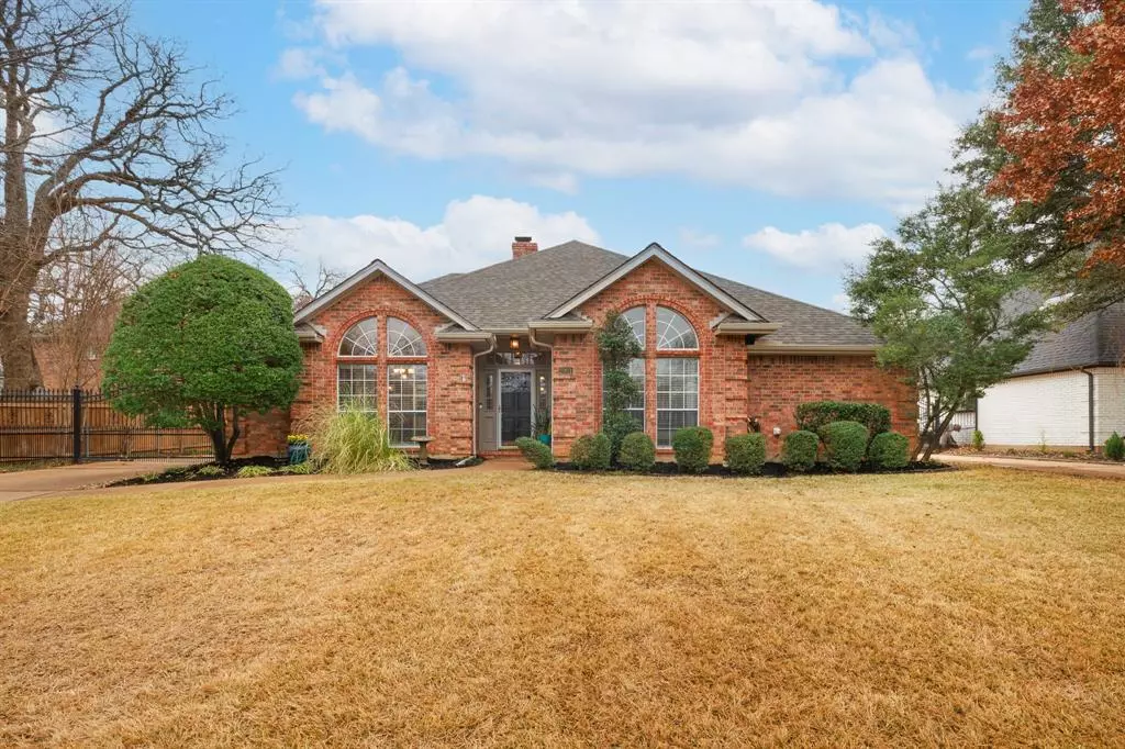 Grapevine, TX 76051,2901 Crestline Drive