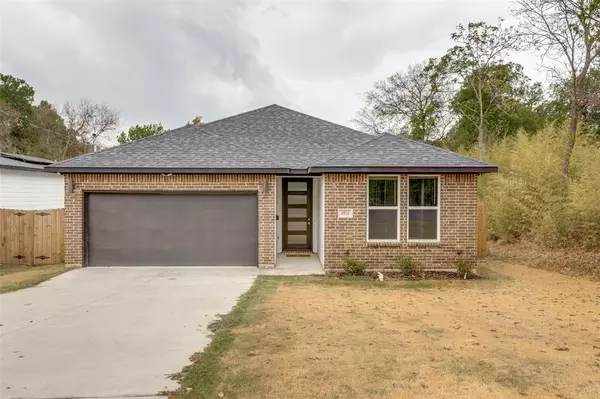 4915 Strobel Avenue, Dallas, TX 75216