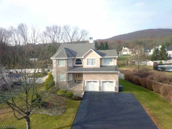 18 Arundel Rd, Pequannock Twp., NJ 07444