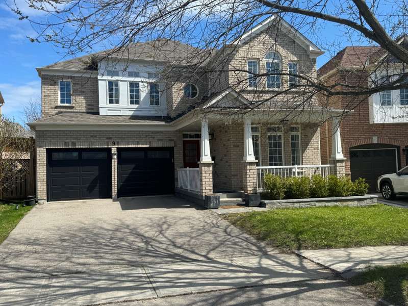 9 Ridgecrest RD, Markham, ON L6C 2V2