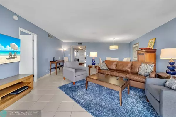 Pompano Beach, FL 33069,625 Oaks Dr  #604