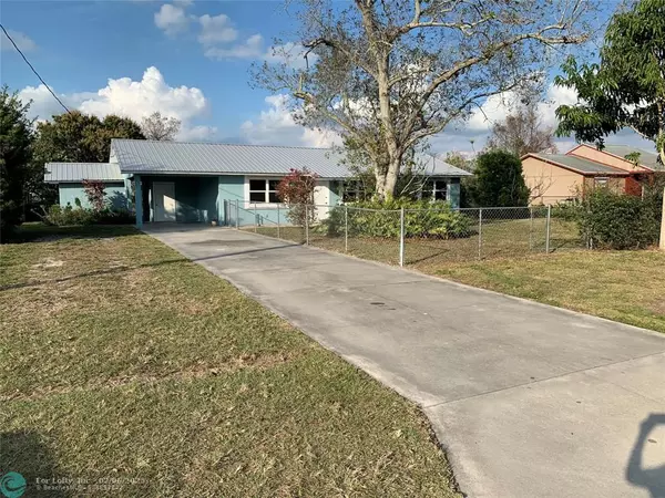 Taylor Creek, FL 34974,2341 SE 27th St