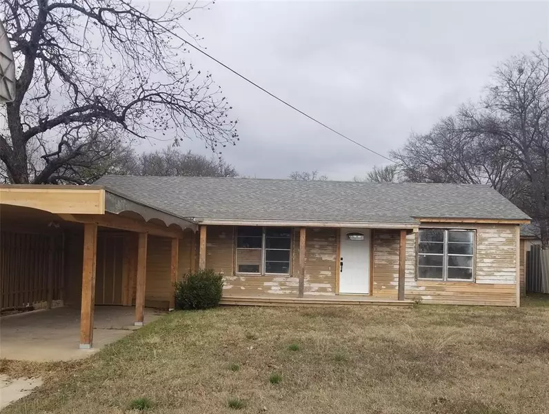 1303 Court Circle, Bridgeport, TX 76426