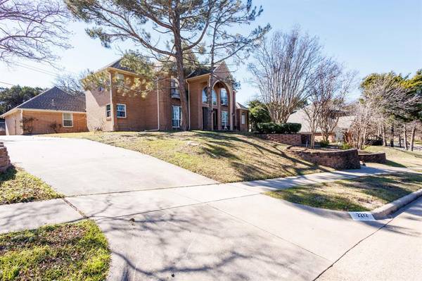 2212 Valley View Drive, Cedar Hill, TX 75104