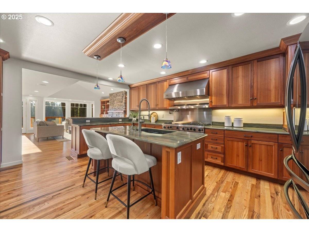 Wilsonville, OR 97070,11900 SW RIVERVIEW LN