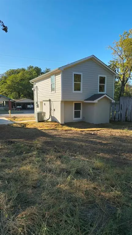 116 NW 11th Street,  Mineral Wells,  TX 76067