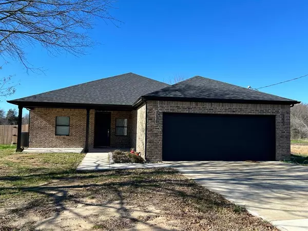 1082 Pearl Harbor Street, Tool, TX 75143