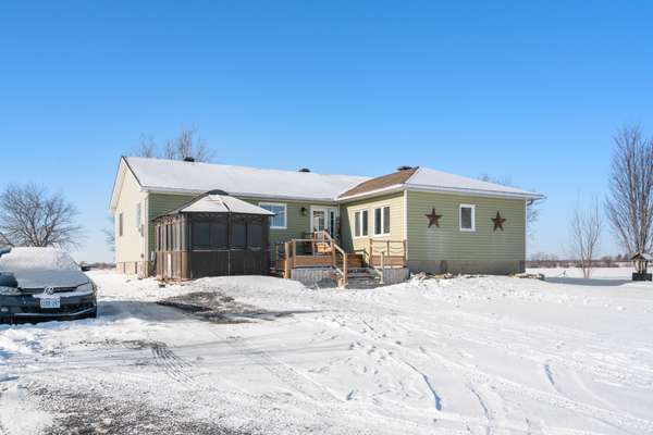 2380 Finch Winchester Boundary RD,  North Dundas,  ON K0C 1H0