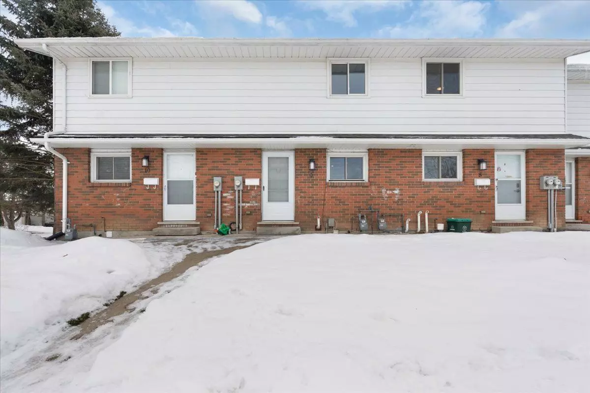 Woodstock, ON N4S 8P8,880 James ST #9