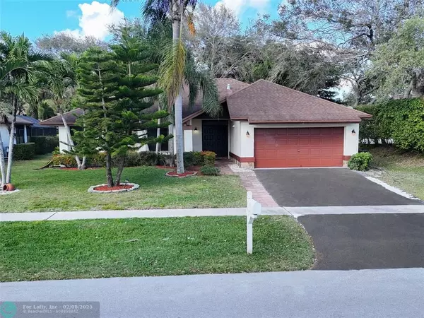 18360 181st Cir, Boca Raton, FL 33498