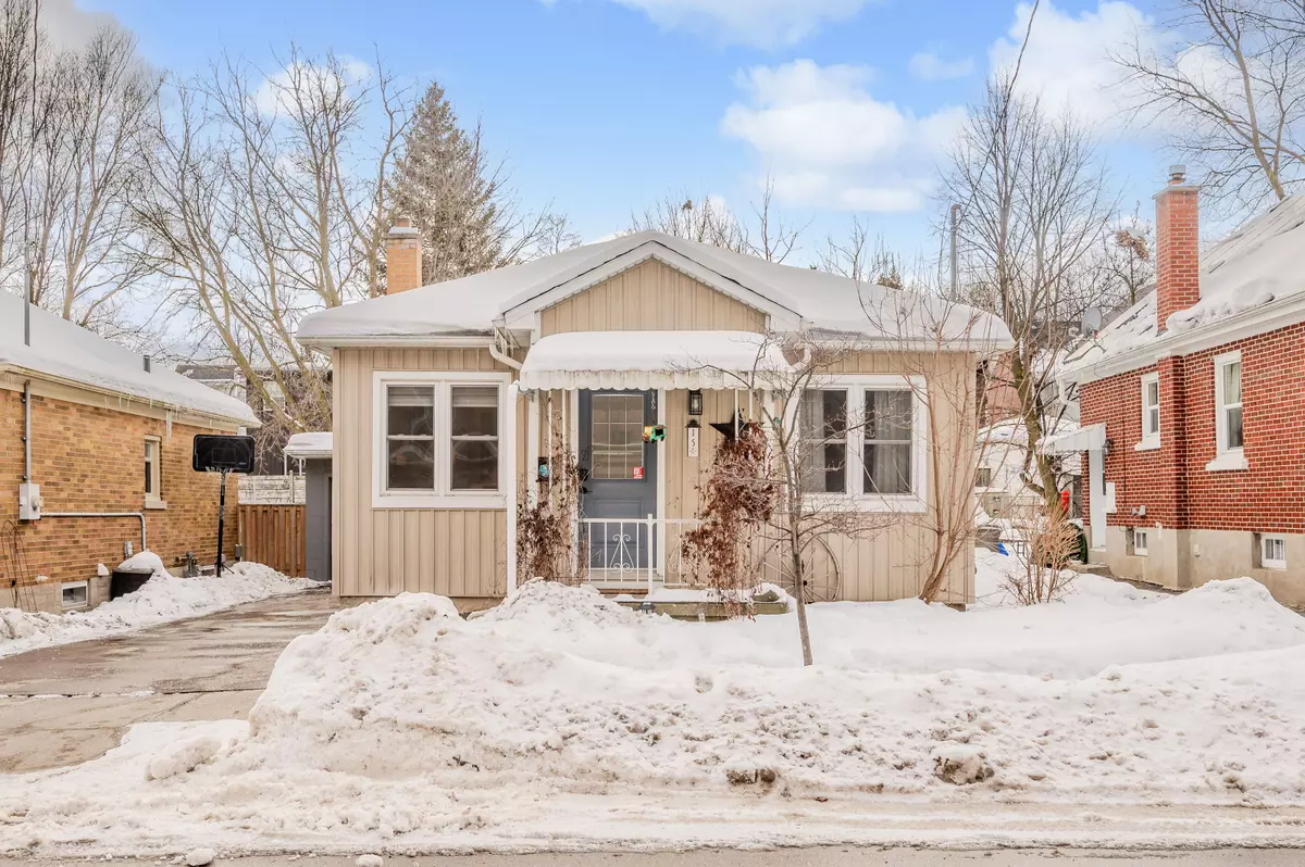 Kitchener, ON N2M 2V1,15 Esson ST